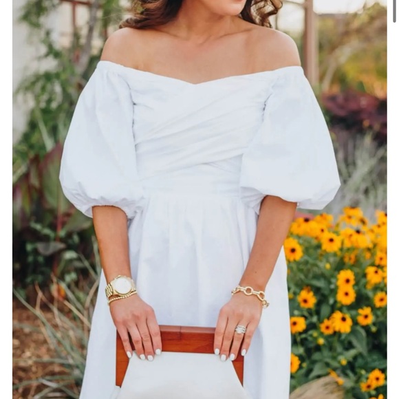 Express white puff sleeve dress - can be worn two ways! - Picture 3 of 4